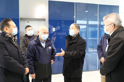 2022年1月13日，浙江省委常委、政法委书记王昌荣走访海宁3868la银河总站泛半导体产业园